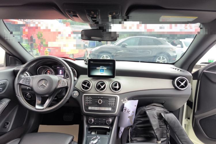 Used Mercedes-Benz CLA 2017 Facelifted CLA 200 Stylish Edition Interior 2