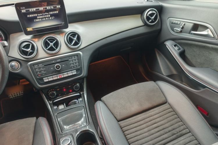 Used Mercedes-Benz CLA 2017 Refreshed CLA 220 4MATIC Interior 2