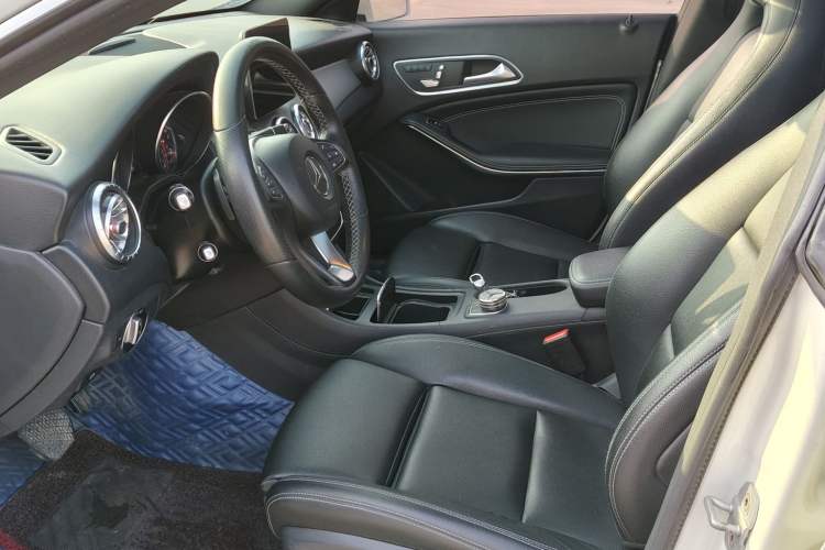 Used Mercedes-Benz CLA 2017 Facelifted CLA 200 Stylish Edition Interior 2