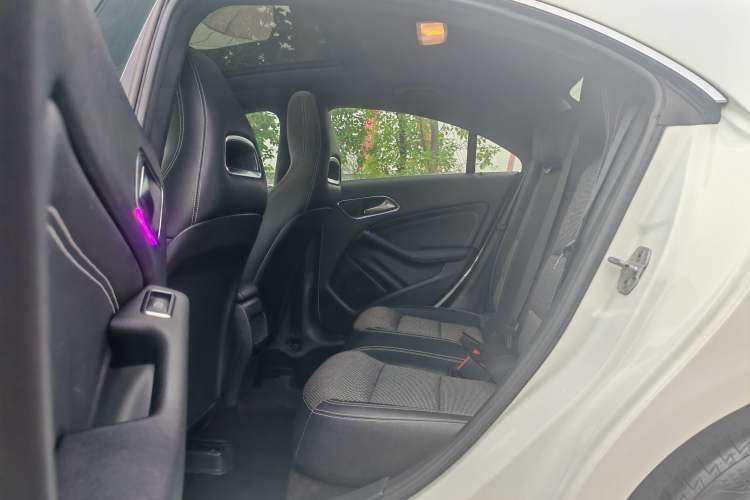 Used Mercedes-Benz CLA 2017 CLA 180 Interior 3