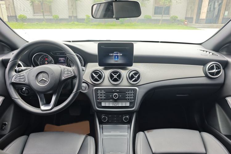 Used Mercedes-Benz CLA 2017 Facelifted CLA 200 Stylish Edition Interior 4