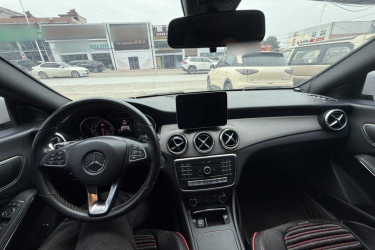 Used Mercedes-Benz CLA 2017 Refreshed CLA 200 Sport Edition Interior 4