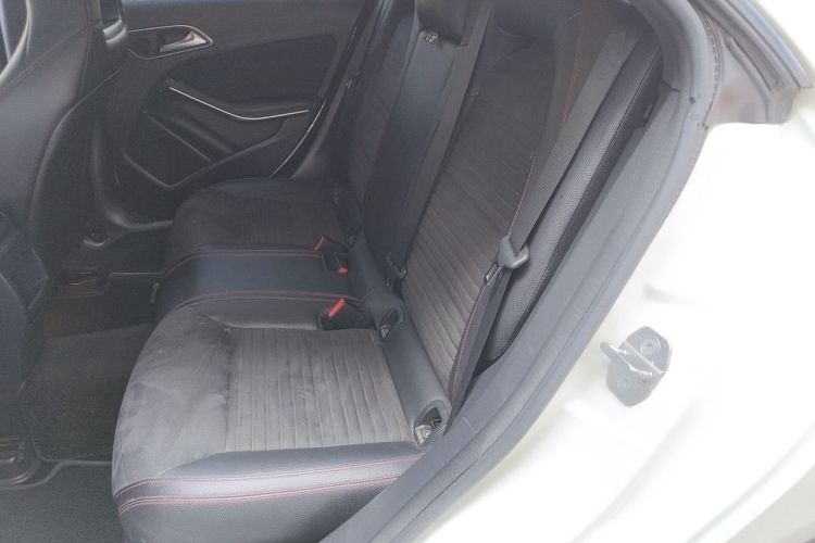 Used Mercedes-Benz CLA 2017 Refreshed CLA 220 4MATIC Interior 4