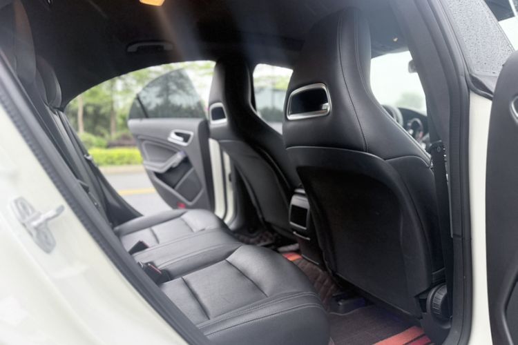 Used Mercedes-Benz CLA 2017 Refreshed CLA 200 Sport Edition Interior 4