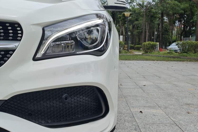 Used Mercedes-Benz CLA 2017 Facelifted CLA 200 Stylish Edition Left Front Headlight