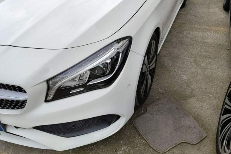 Used Mercedes-Benz CLA 2017 Facelifted CLA 200 Stylish Edition Left Front Headlight