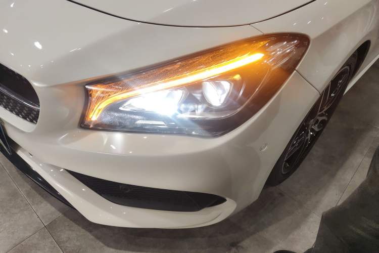 Used Mercedes-Benz CLA 2017 CLA 220 4MATIC Left Front Headlight