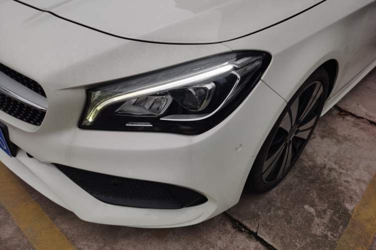 Used Mercedes-Benz CLA 2017 Facelifted CLA 200 Stylish Edition Left Front Headlight