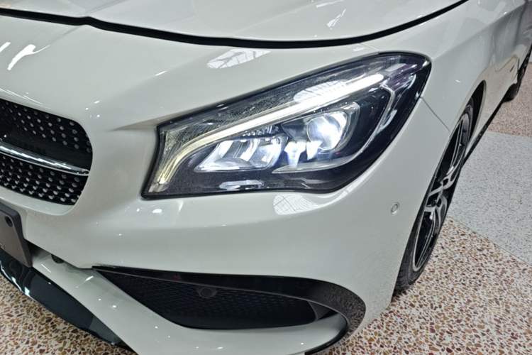 Used Mercedes-Benz CLA 2017 Refreshed CLA 220 4MATIC Left Front Headlight