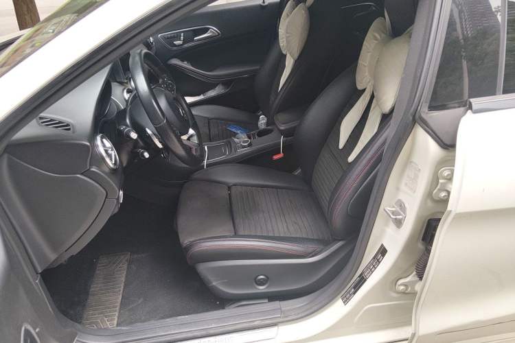 Used Mercedes-Benz CLA 2017 CLA 220 4MATIC Left Front Seat