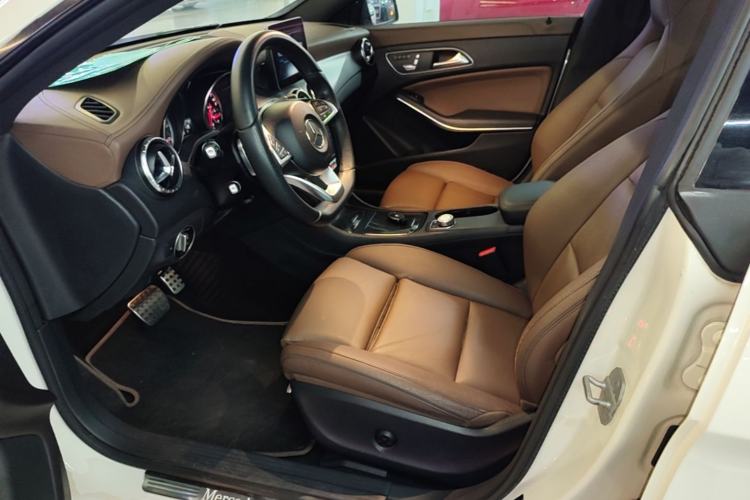 Used Mercedes-Benz CLA 2017 CLA 260 4MATIC Left Front Seat