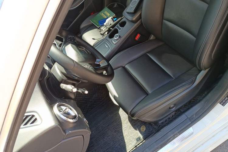 Used Mercedes-Benz CLA 2017 CLA 200 Style Edition Left Front Seat