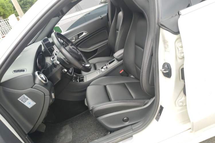 Used Mercedes-Benz CLA 2017 Facelifted CLA 200 Stylish Edition Left Front Seat