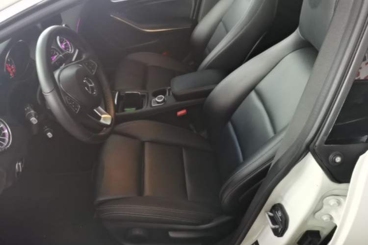 Used Mercedes-Benz CLA 2017 Refreshed CLA 200 Sport Edition Left Front Seat
