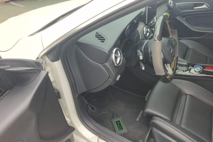 Used Mercedes-Benz CLA 2017 CLA 200 Style Edition Left Front Seat