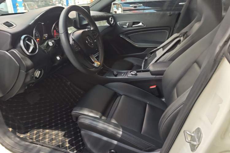Used Mercedes-Benz CLA 2017 Facelifted CLA 200 Stylish Edition Left Front Seat