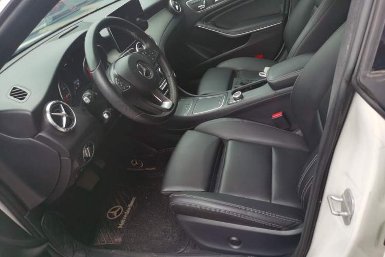 Used Mercedes-Benz CLA 2017 Facelifted CLA 200 Stylish Edition Left Front Seat