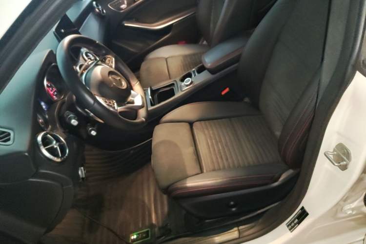 Used Mercedes-Benz CLA 2017 Refreshed CLA 220 4MATIC Left Front Seat