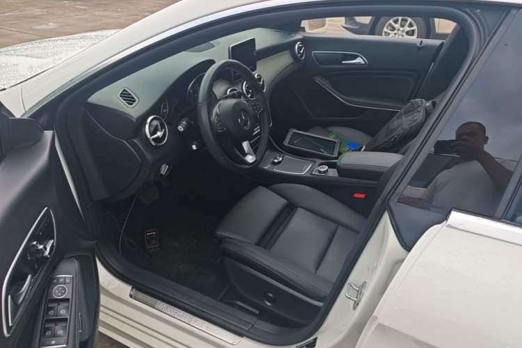 Used Mercedes-Benz CLA 2017 CLA 200 Style Edition Left Front Seat