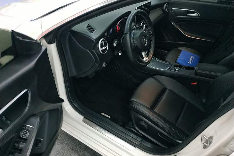 Used Mercedes-Benz CLA 2017 CLA 200 Sport Edition Left Front Seat
