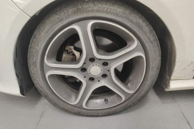 Used Mercedes-Benz CLA 2017 CLA 180 Left Front Wheel Hub