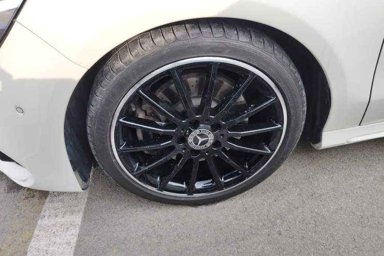 Used Mercedes-Benz CLA 2017 Refreshed CLA 220 4MATIC Left Front Wheel Hub