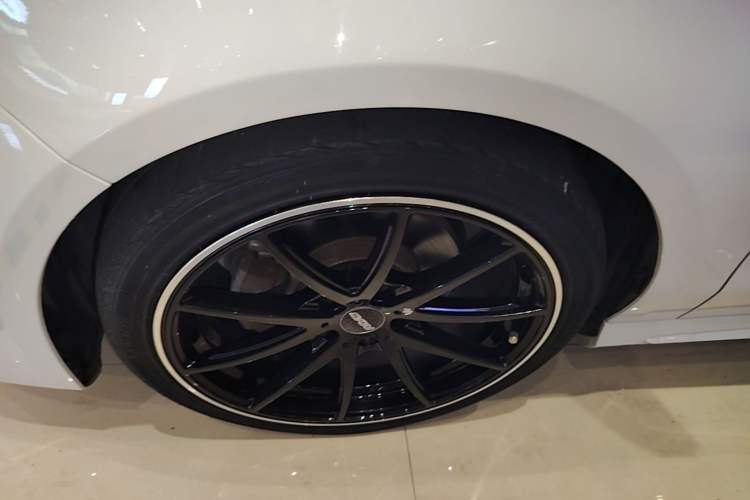 Used Mercedes-Benz CLA 2017 Facelifted CLA 200 Stylish Edition Left Front Wheel Hub