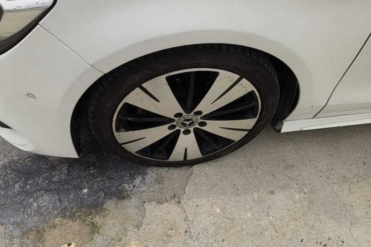 Used Mercedes-Benz CLA 2017 Facelifted CLA 200 Stylish Edition Left Front Wheel Hub