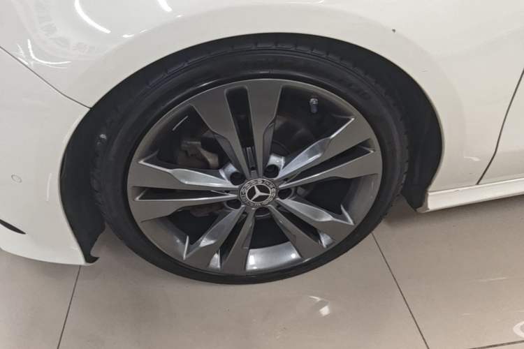 Used Mercedes-Benz CLA 2017 Refreshed CLA 200 Sport Edition Left Front Wheel Hub
