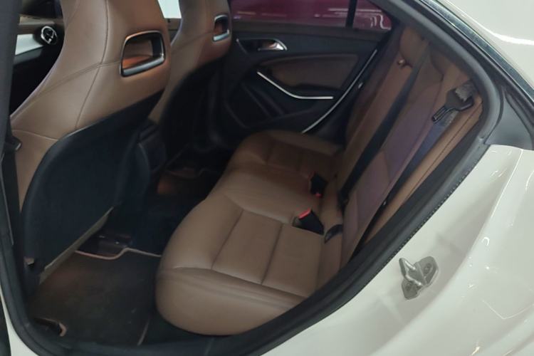 Used Mercedes-Benz CLA 2017 CLA 260 4MATIC Left Rear Seat