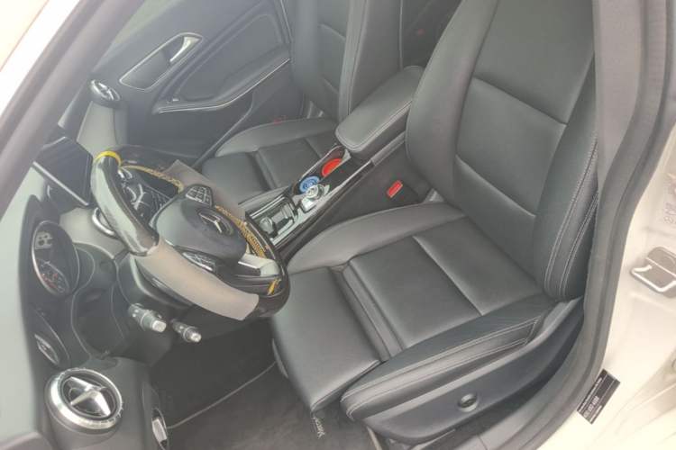 Used Mercedes-Benz CLA 2017 CLA 200 Style Edition Left Rear Seat