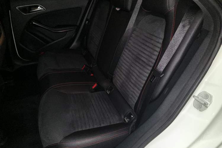 Used Mercedes-Benz CLA 2017 Refreshed CLA 220 4MATIC Left Rear Seat