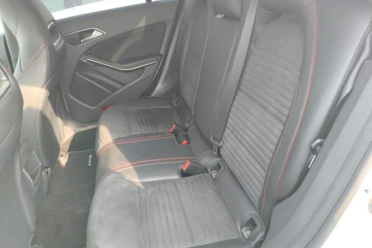 Used Mercedes-Benz CLA 2017 Refreshed CLA 220 4MATIC Left Rear Seat