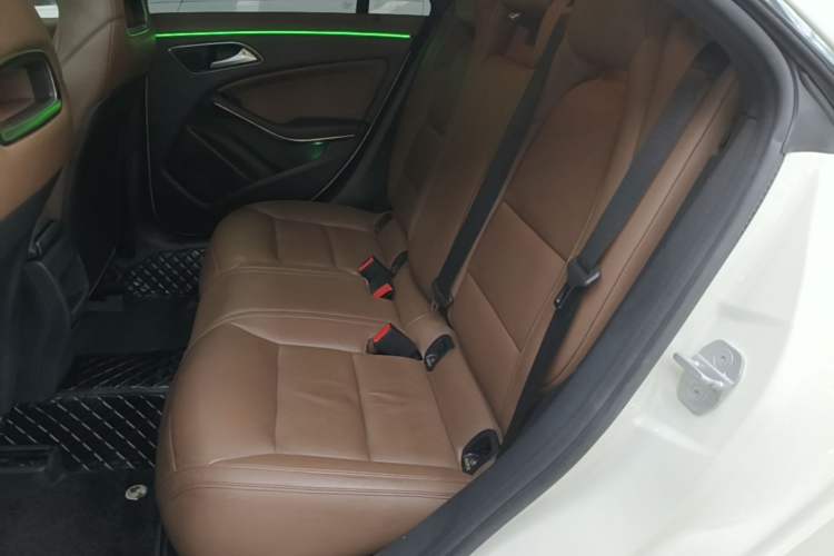 Used Mercedes-Benz CLA 2017 CLA 260 4MATIC Left Rear Seat