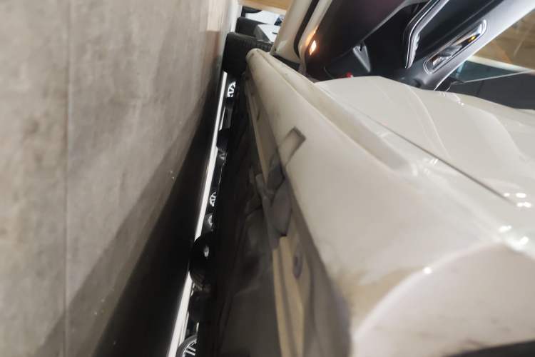Used Mercedes-Benz CLA 2017 CLA 220 4MATIC Left Side Sill
