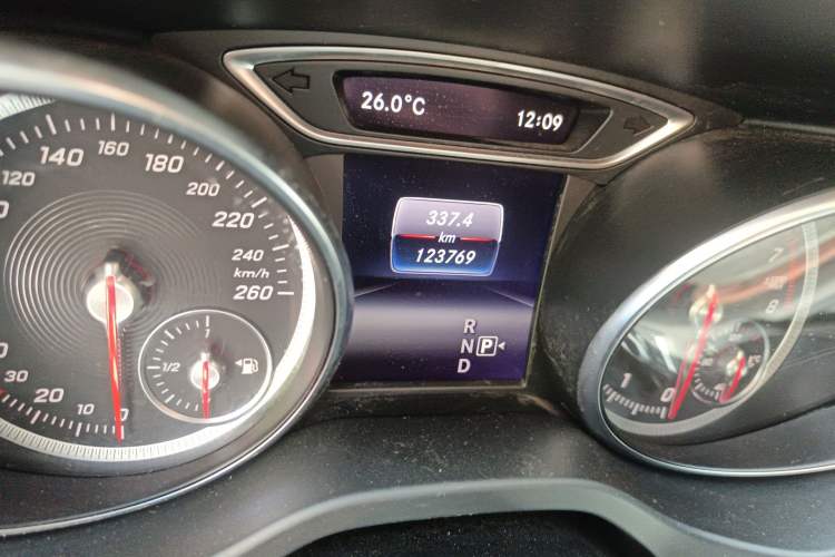 Used Mercedes-Benz CLA 2017 CLA 200 Sport Edition Odometer Close Up