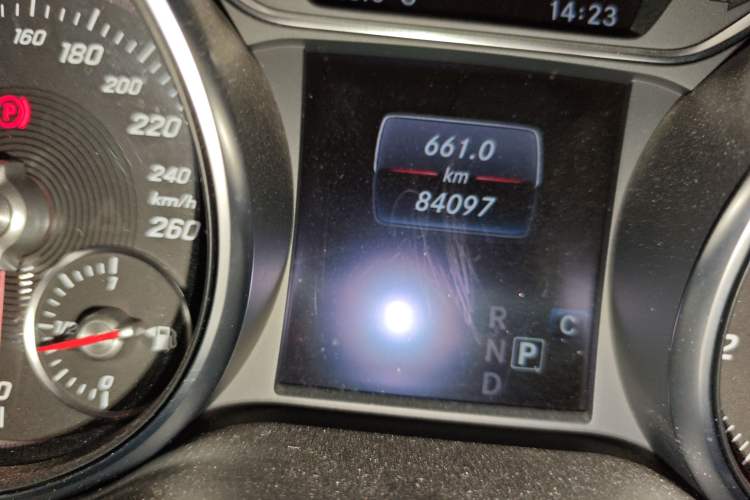 Used Mercedes-Benz CLA 2017 Facelifted CLA 200 Stylish Edition Odometer Close Up