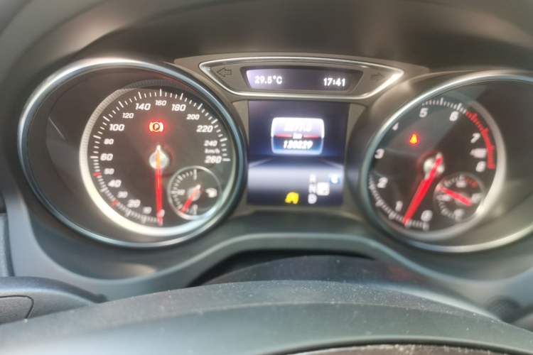 Used Mercedes-Benz CLA 2017 Facelifted CLA 200 Stylish Edition Odometer Close Up