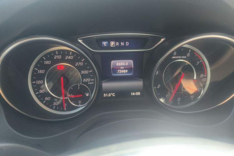 Used Mercedes-Benz CLA 2017 CLA 260 4MATIC Odometer Close Up