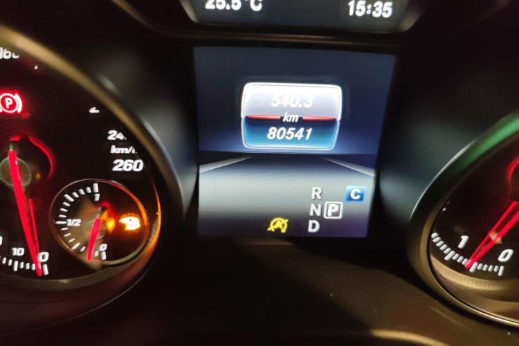 Used Mercedes-Benz CLA 2017 CLA 220 4MATIC Odometer Close Up