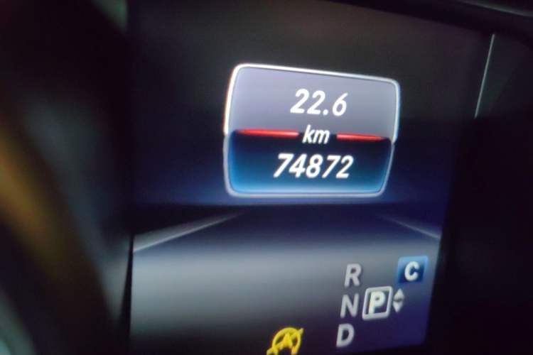 Used Mercedes-Benz CLA 2017 CLA 260 4MATIC Odometer Close Up