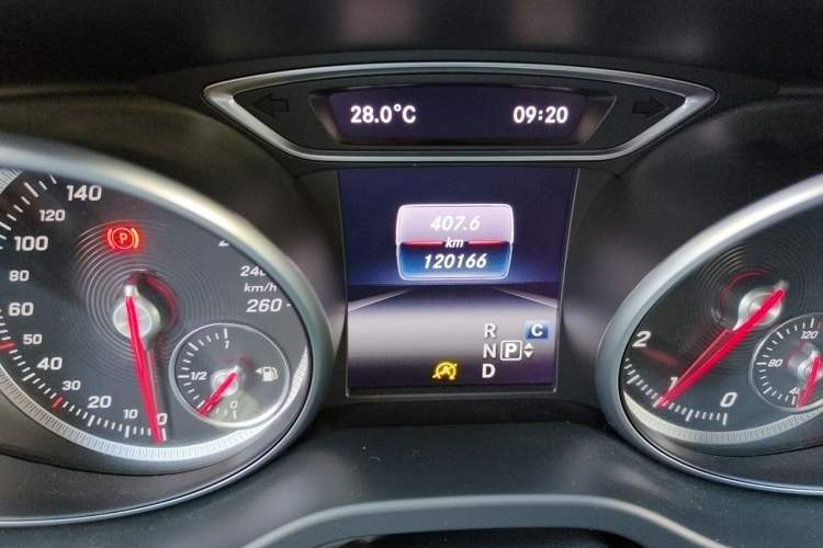 Used Mercedes-Benz CLA 2017 Refreshed CLA 220 4MATIC Odometer Close Up