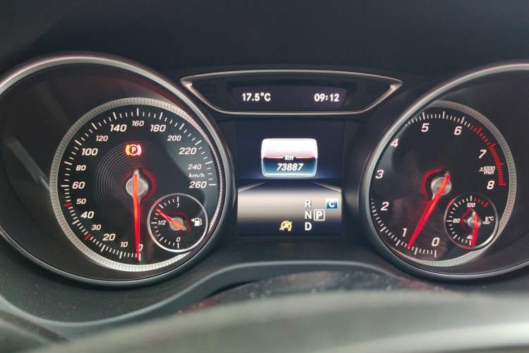 Used Mercedes-Benz CLA 2017 Facelifted CLA 200 Stylish Edition Odometer Close Up