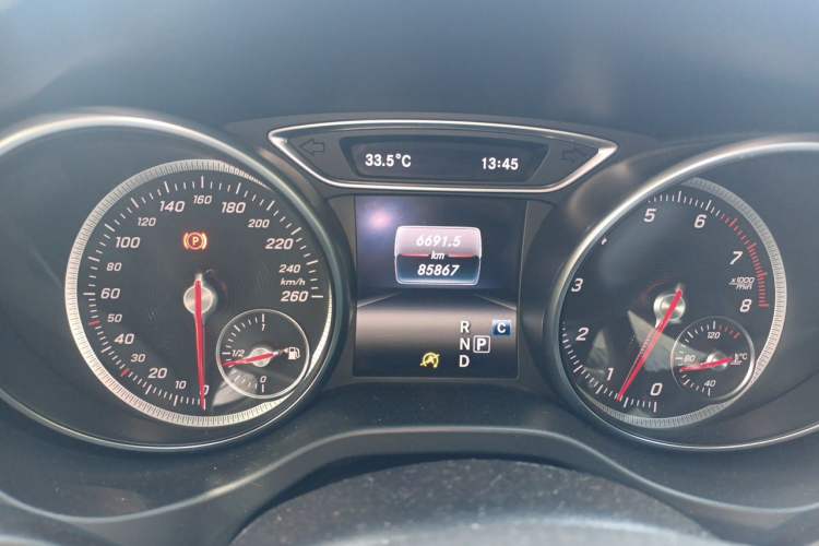 Used Mercedes-Benz CLA 2017 Facelifted CLA 200 Stylish Edition Odometer Close Up