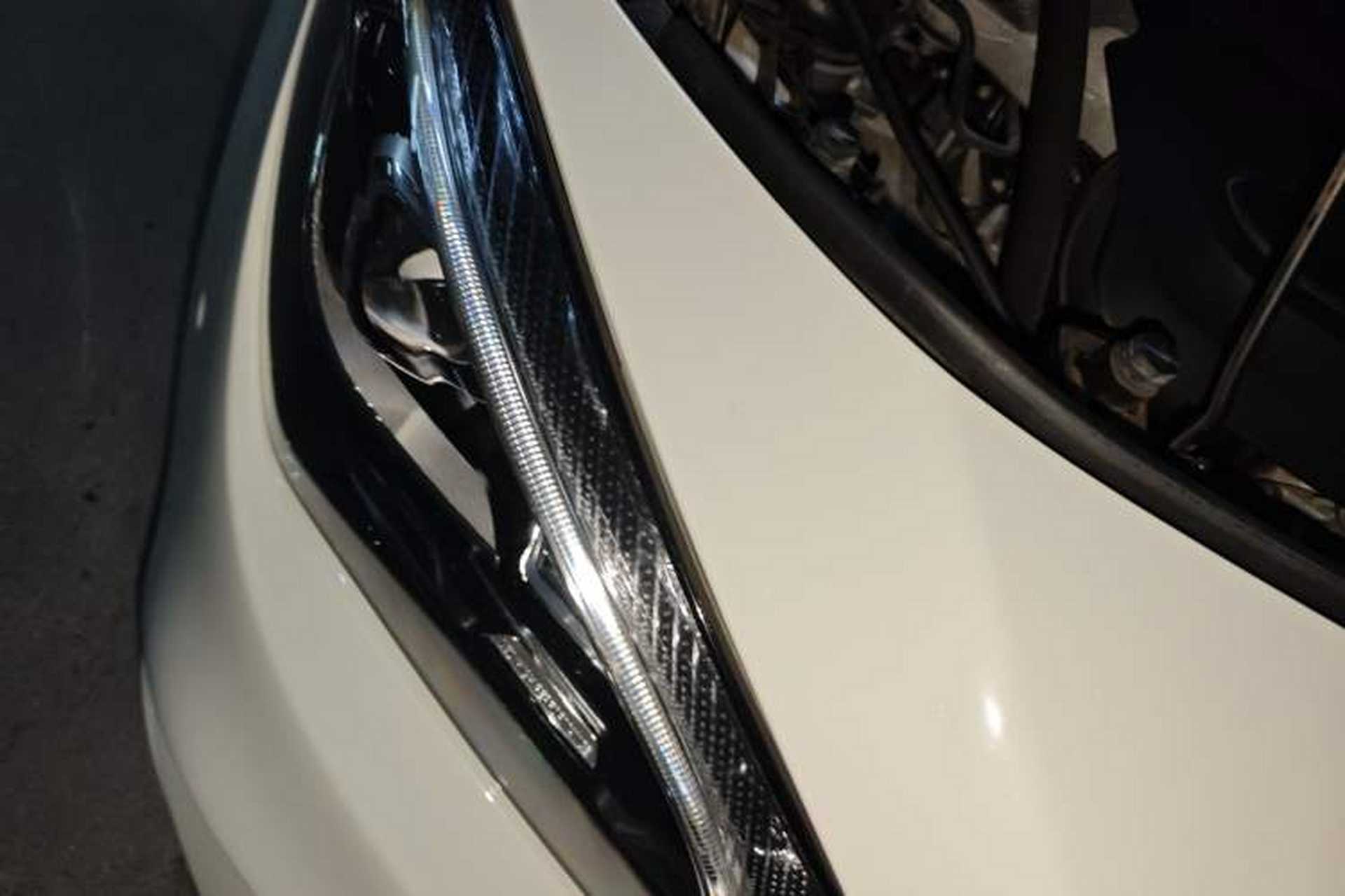 Used Mercedes-Benz CLA 2017 Facelifted CLA 200 Stylish Edition Right Front Headlight