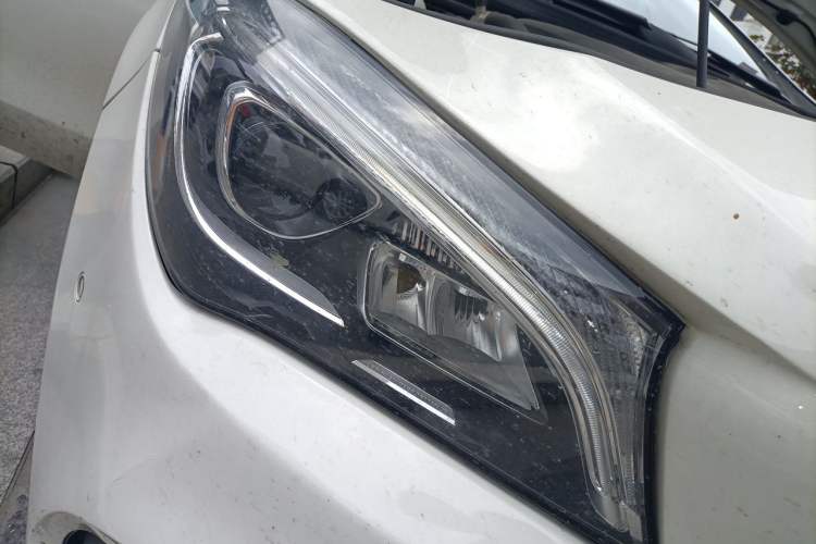 Used Mercedes-Benz CLA 2017 Facelifted CLA 200 Stylish Edition Right Front Headlight