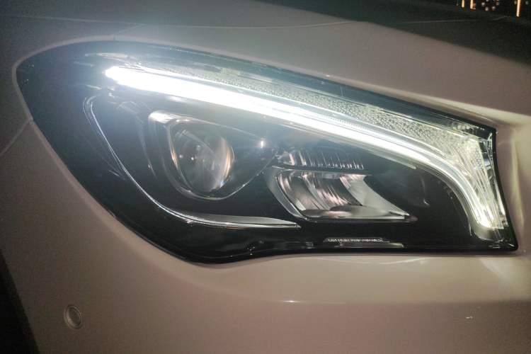 Used Mercedes-Benz CLA 2017 CLA 220 4MATIC Right Front Headlight