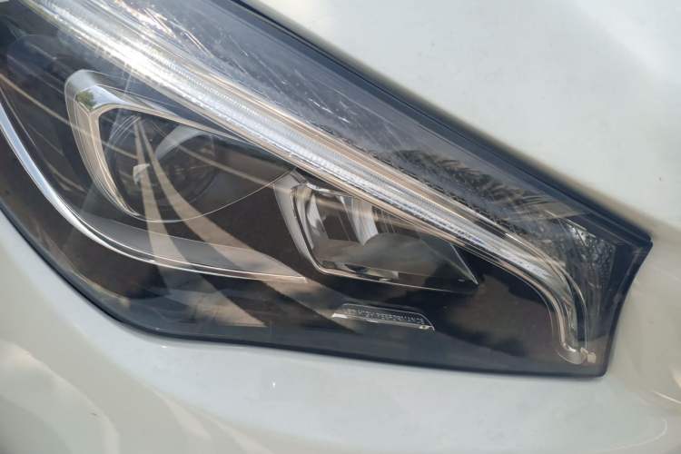 Used Mercedes-Benz CLA 2017 Facelifted CLA 200 Stylish Edition Right Front Headlight