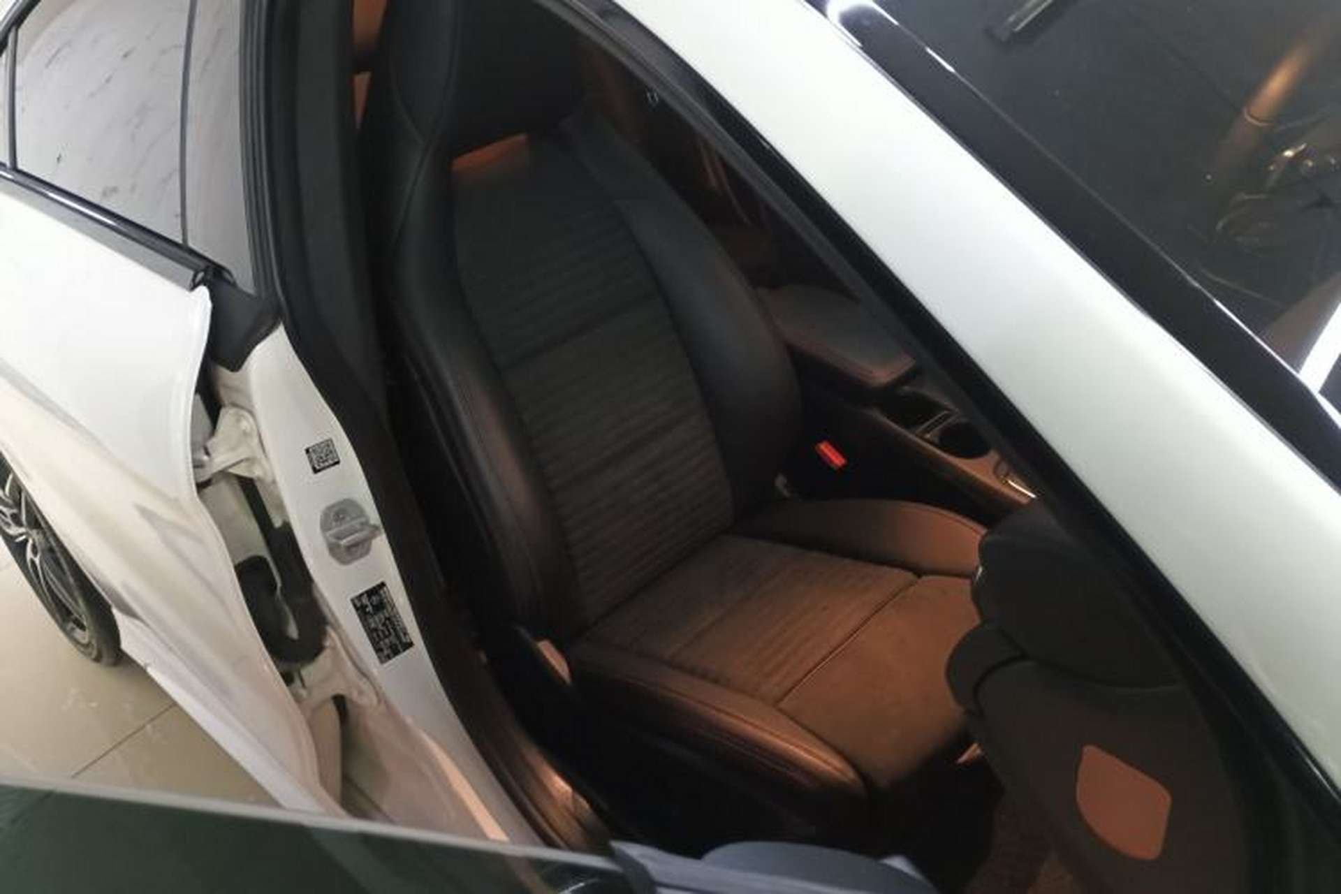 Used Mercedes-Benz CLA 2017 Refreshed CLA 220 4MATIC Right Front Seat