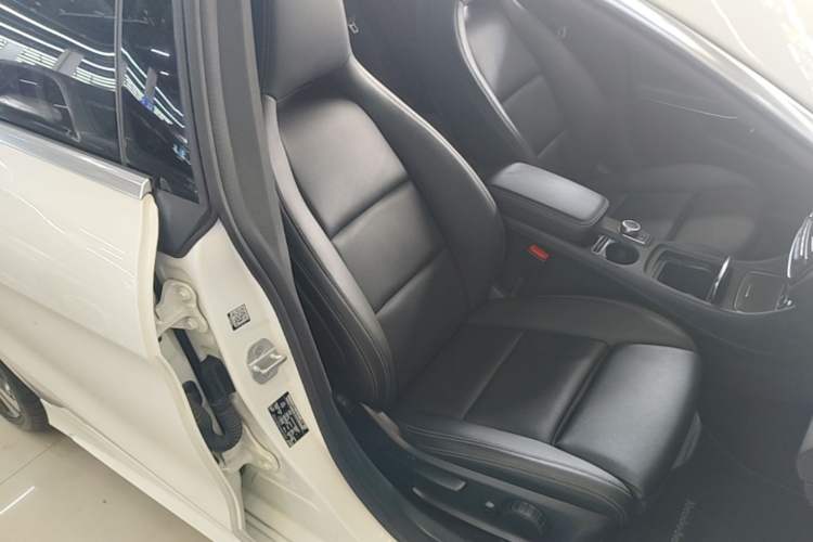 Used Mercedes-Benz CLA 2017 CLA 200 Style Edition Right Front Seat